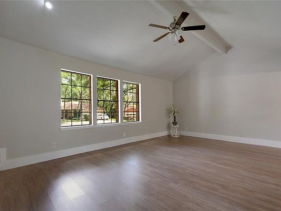 3rd image of 10307 Mourning Dove Dr