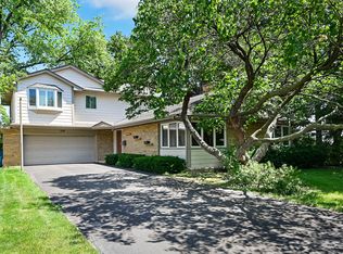 545 Highland Rd, Hinsdale, IL 60521