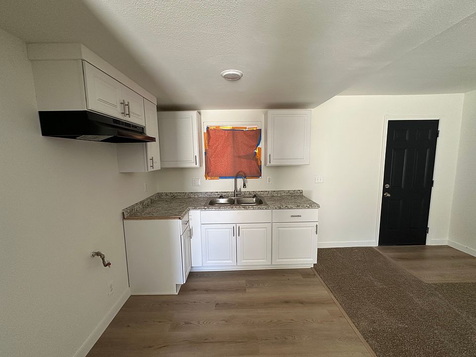 2nd image of 3442 Oak Creek Rd #1