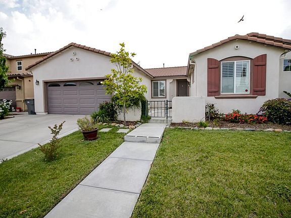 2nd image of 1612 Flores Way