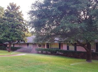 110 W Arapaho Trl, Sherman, TX 75092