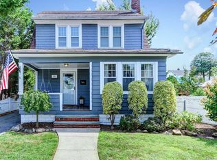 11 Vernon Ave, Rockville Centre, NY 11570