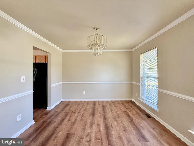 6002 Bush Ct — Photo 9