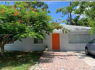5237 Warren St, Naples, FL 34113