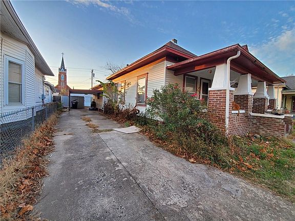 4th image of 642 N Louisa Ave