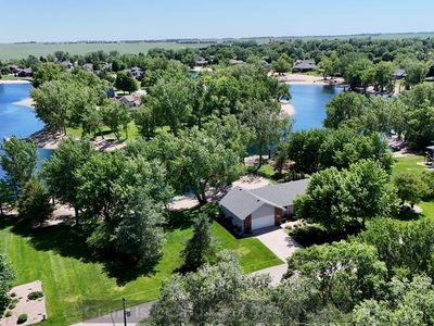 319 Island Dr, Doniphan, NE, 68832