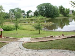 1380 Marigold Dr S, Cambridge, MN 55008