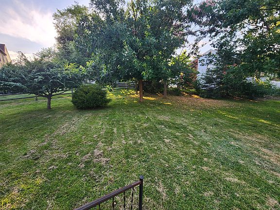 3rd image of 7 Winburne Dr