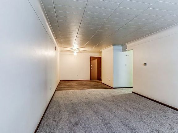 4th image of 566 Dawson Ave APT 304