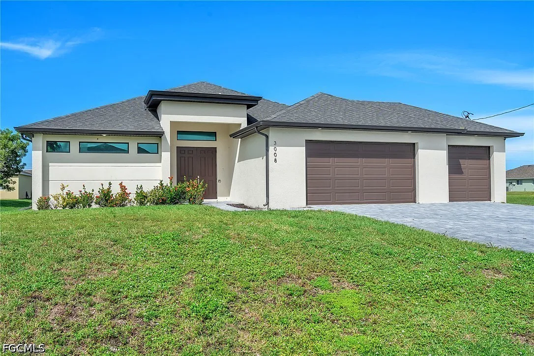 3 bed, 3.5 bath, 2048 sqft, $2,350 — Photo 2