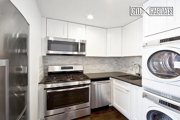 Rented by Citi Habitats | media 37