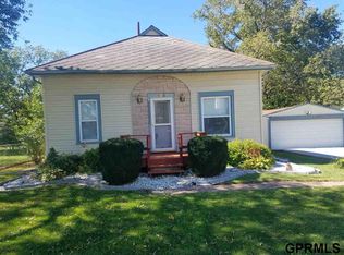 359 West St, Greenwood, NE 68366