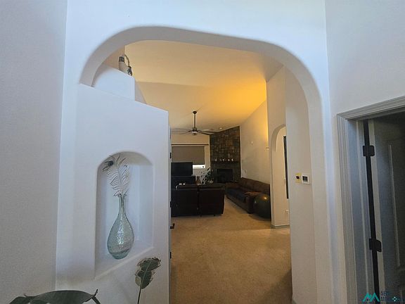 3rd image of 3310 Dakota Ln