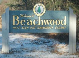 1036 Pinewald Rd, Beachwood, NJ 08722