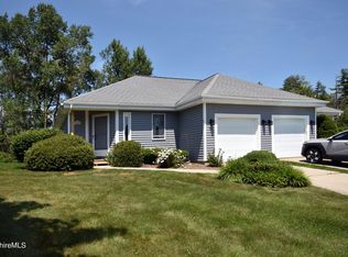 15 Walden Ln, Pittsfield, MA 01201