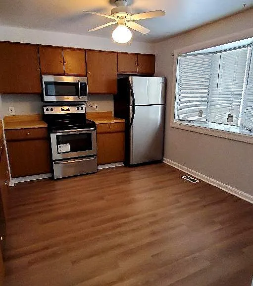 16 Craftsman Ct — Photo 5