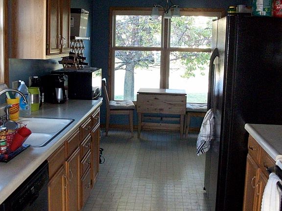 Kitchen with breakfast nook