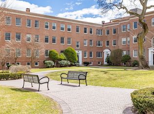 40 Browne St APT 3, Brookline, MA 02446