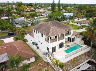 494 Seagull City In The Est #OF, Naples, FL 34108