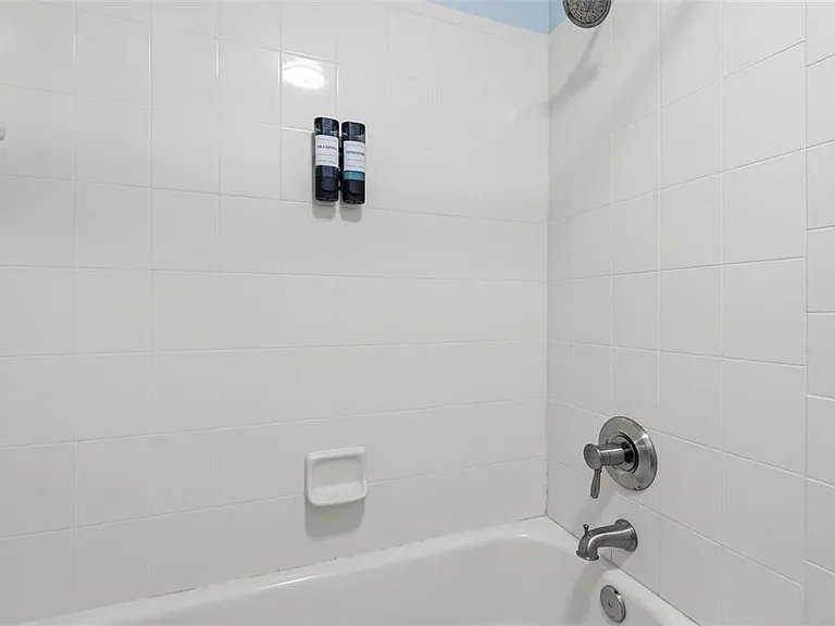 6 Burrell Pl — Photo 41