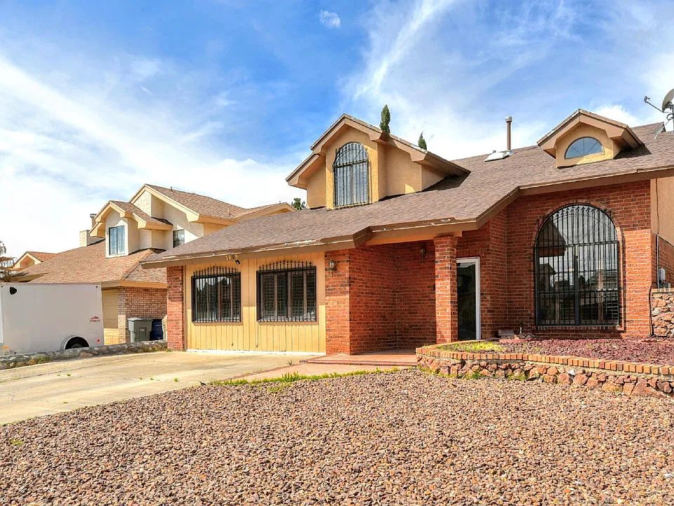 3009 Lake Spier Dr