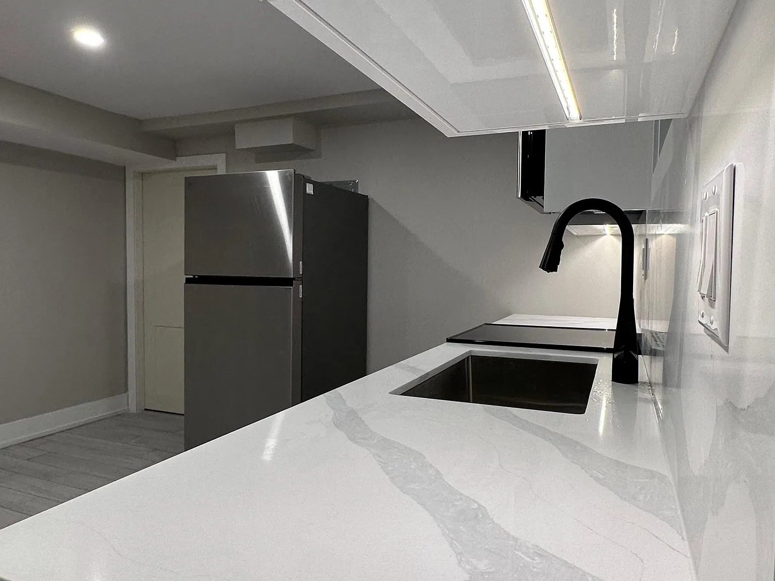 1 bed, $1,600 — Photo 2