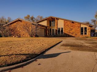 8301 Willow Creek Blvd, Oklahoma City, OK 73162
