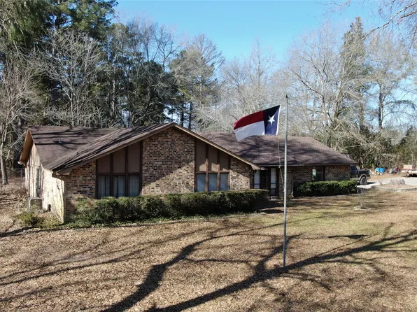 2826 County Road 406 S, Henderson, TX 75654