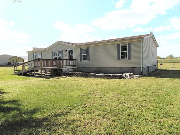 3rd image of 23209 Sussex Dr