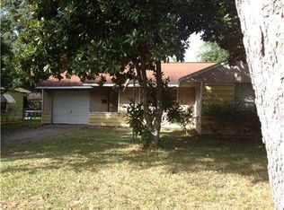 3725 Meadowlake Rd, Pasadena, TX 77503