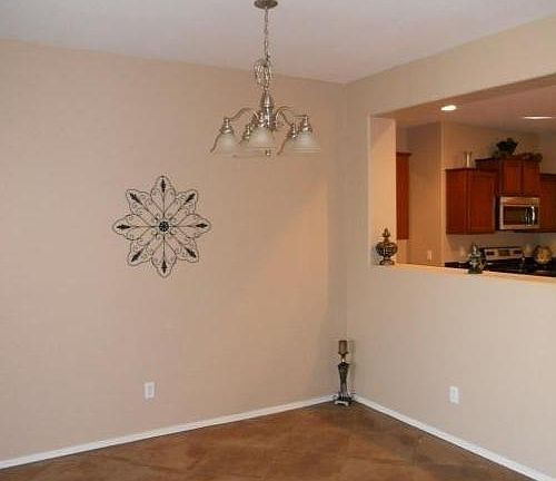 3rd image of 564 E Yellow Wood Ave