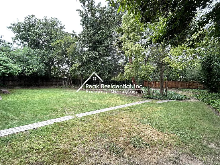 3107 Clairidge Way — Photo 34