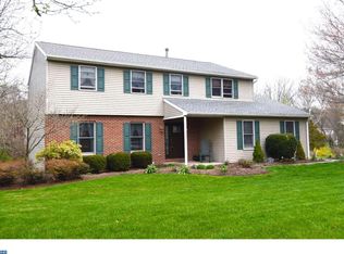 213 Coral Ln, Reading, PA 19606
