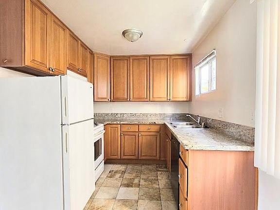 4th image of 4525 Florida St APT 3