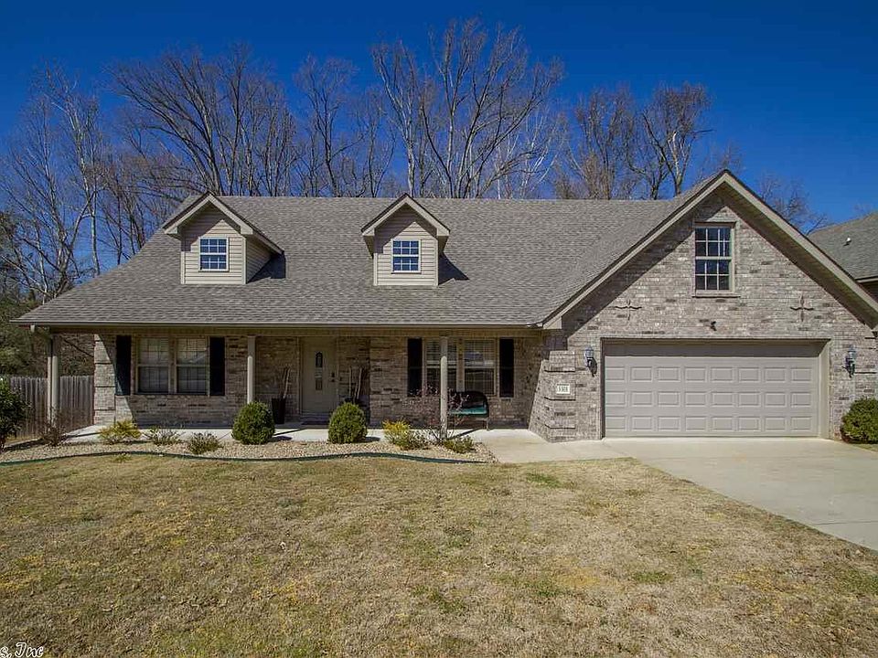 1st image of 3301 Garden Club Dr