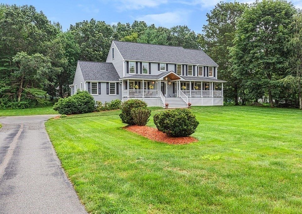 885 Forest St, North Andover, MA 01845 Zillow