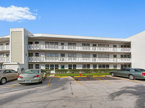 2nd image of 305 Wellington Cir #C-3050