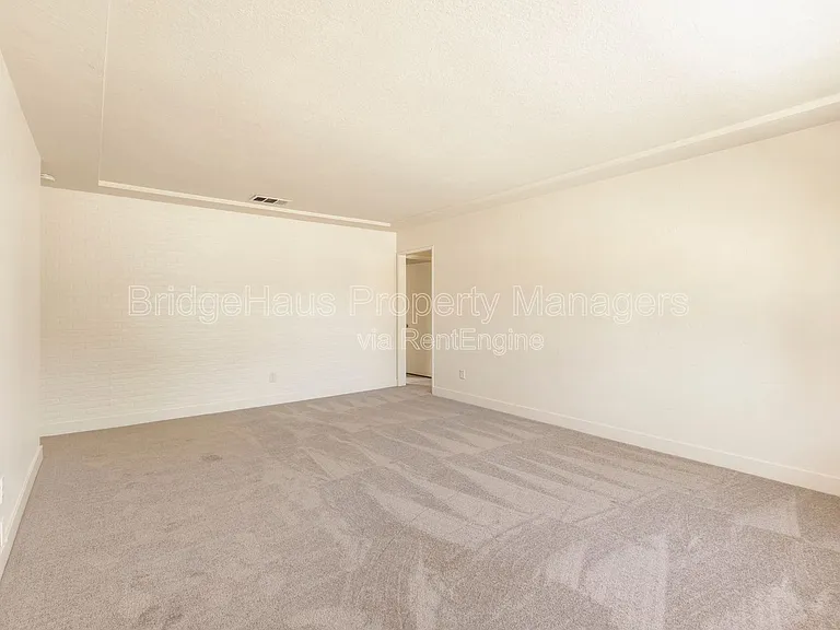 5625 Gables St #A — Photo 8