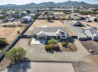 825 E Perdido Way, Phoenix, AZ 85086