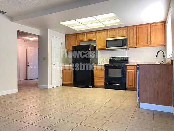4th image of 7848 White Tail Way