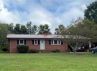 334 Beane Rd, Seagrove, NC 27341