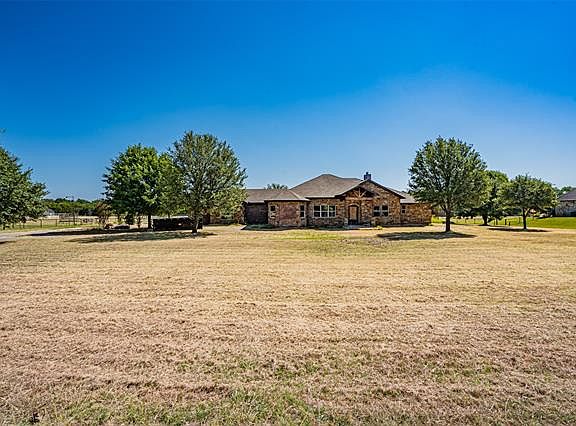 2nd image of 112 W Hidden Meadow Ct
