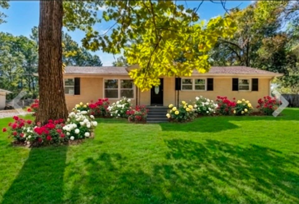 1st image of 1704 George Thomas Dr