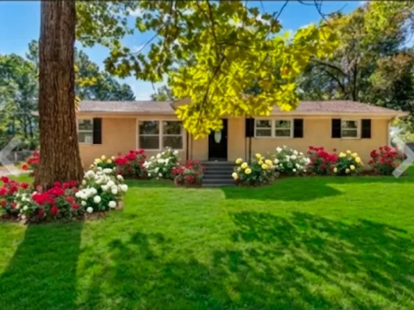 1704 George Thomas Dr, La Vergne, TN 37086