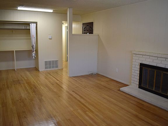 4th image of 2042 Eagle Way