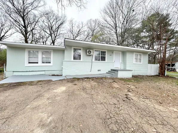 1051 Combs St, Jackson, MS 39204