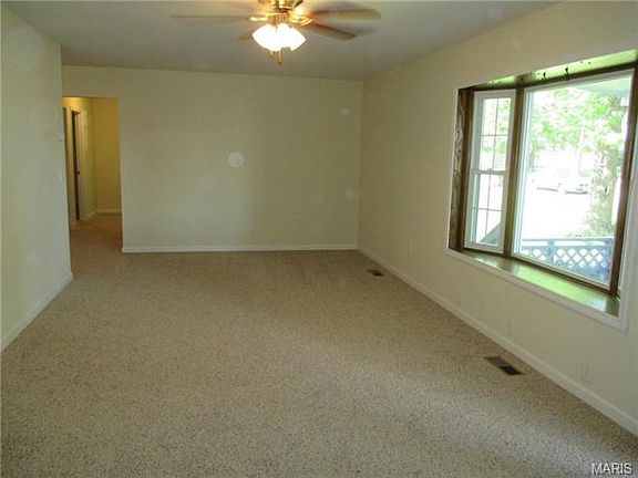 2nd image of 123 Welch Dr
