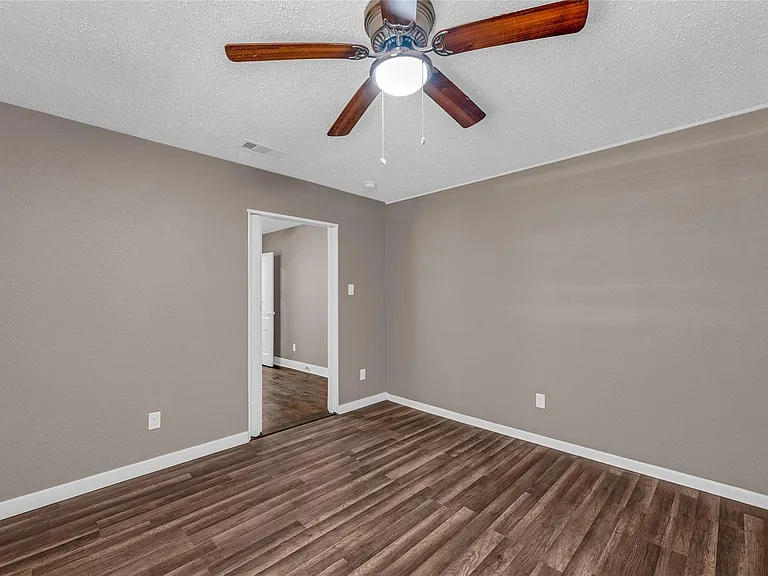 4102 Ursuline St — Photo 28
