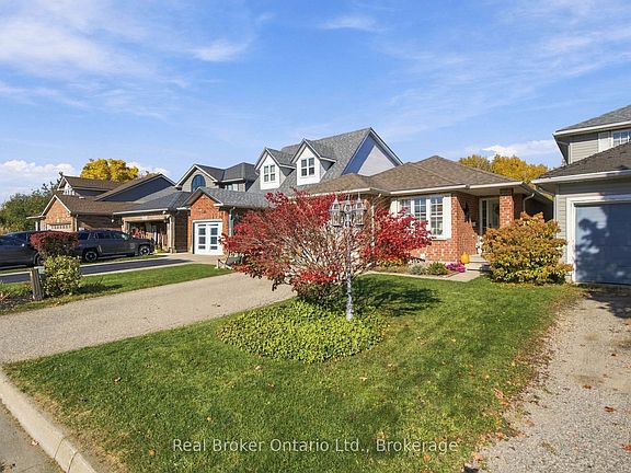 2nd image of 42 Fletcher Ct
