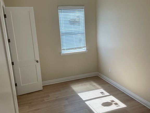 2nd image of 4720 Dodt Ave #B